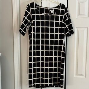 Cato Black & White Windowpane Shift Dress-Size 18/20W